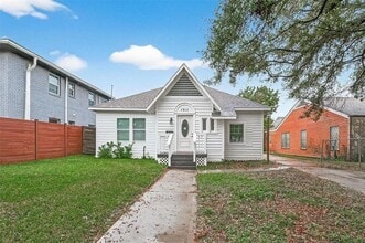 Building Photo - 1511 Scharpe St