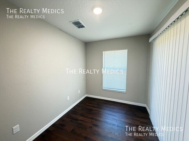 Building Photo - 13585 SW 42 Ave