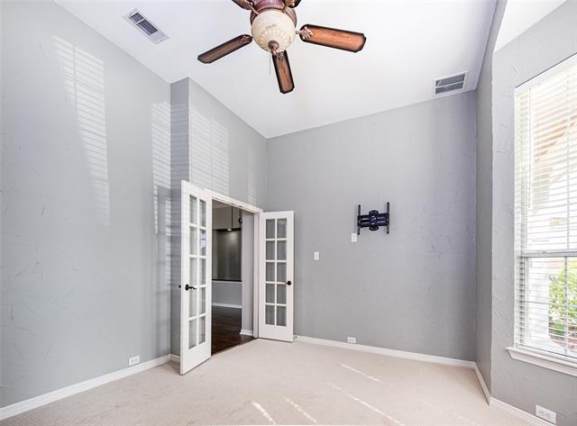 Building Photo - 8609 Forsythia Dr