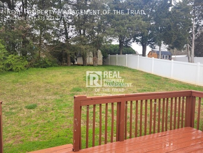 Building Photo - 120 Sedge Meadow Dr