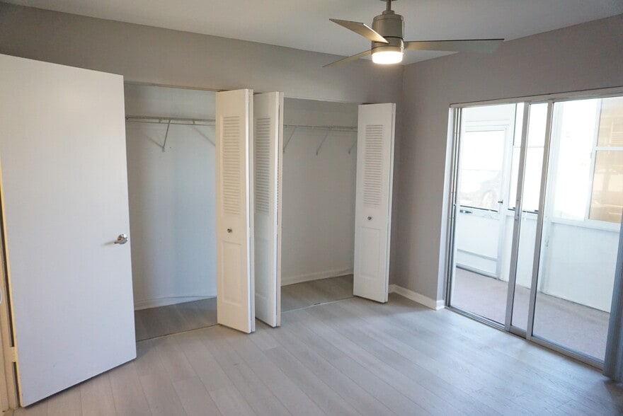 Building Photo - 294 Chatham O