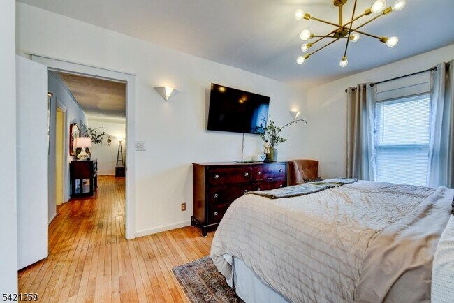 Building Photo - 11 Sterling Pkwy