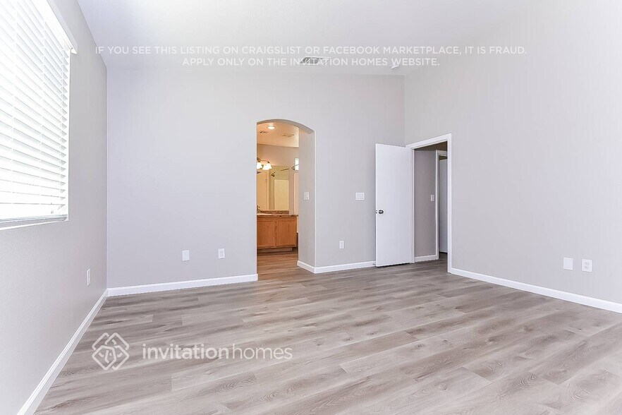 Building Photo - 5228 French Lavender St