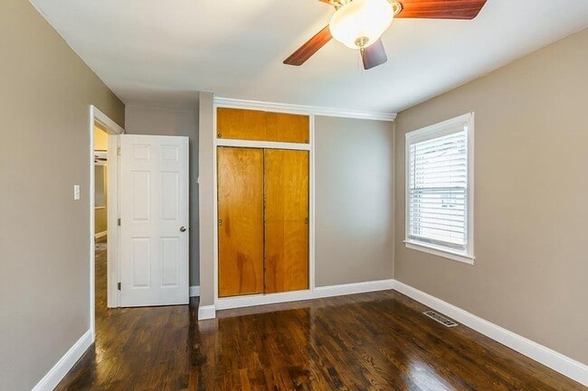 Building Photo - Charming 3 bedroom 2 bath home in Southland neighborhood!