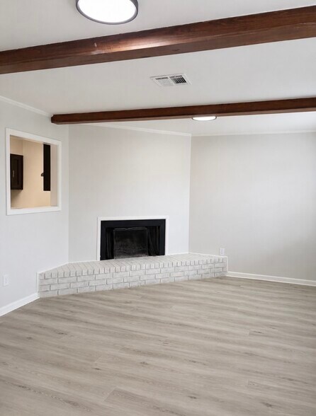 Building Photo - 133 Westridge Dr