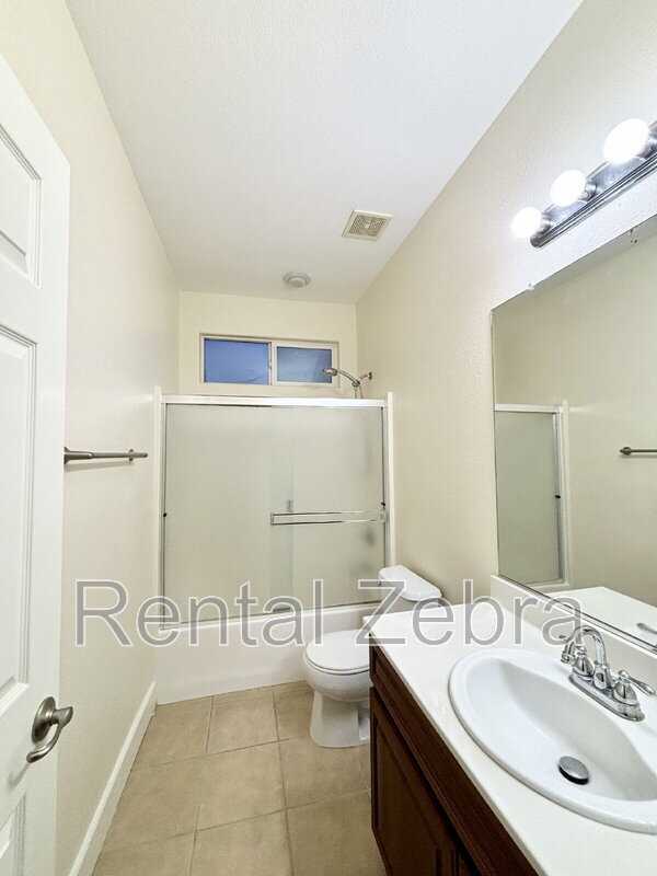 Building Photo - 480 Tolman Way