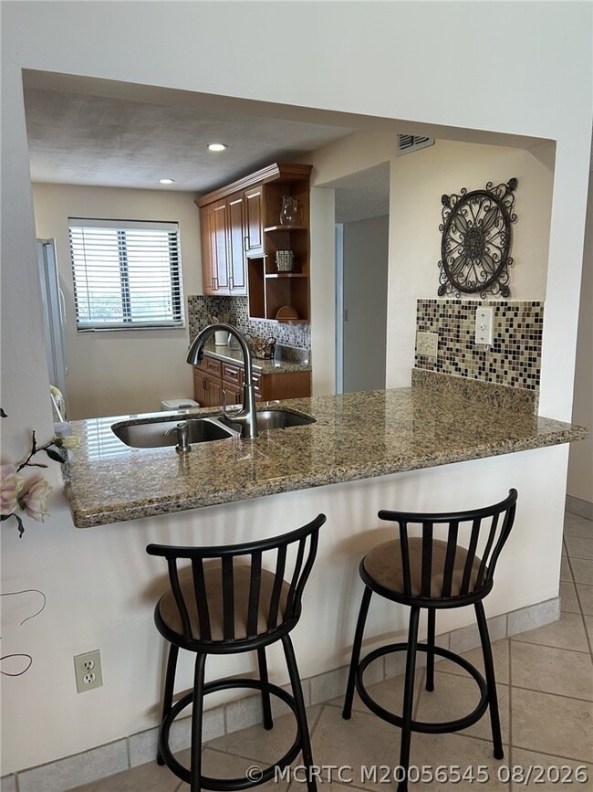Building Photo - 10102 S Ocean Dr