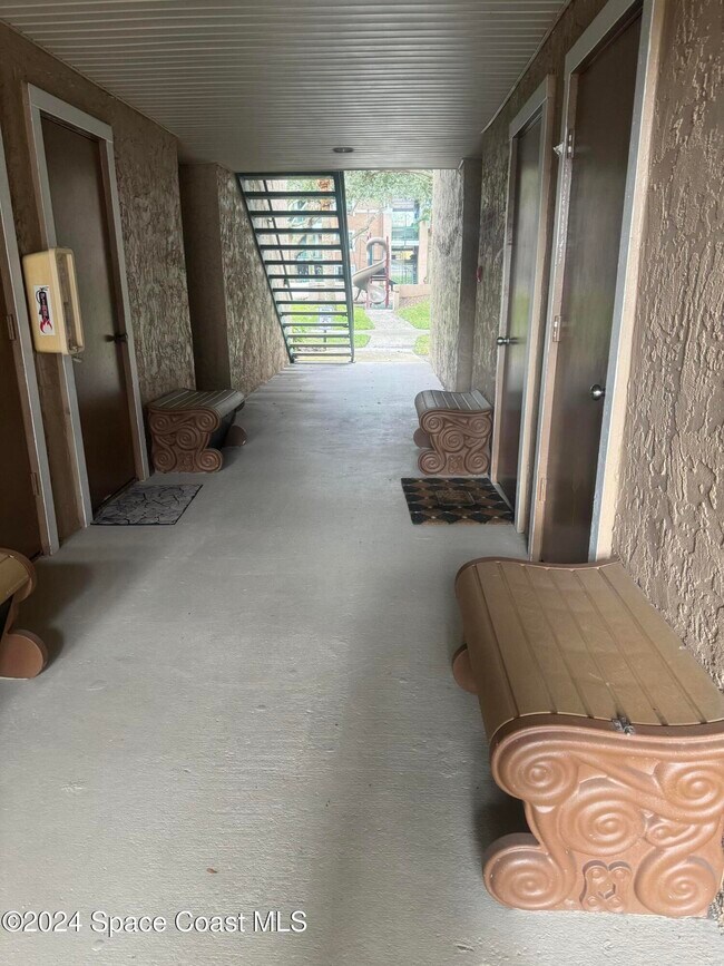 Building Photo - 7667 N Wickham Rd