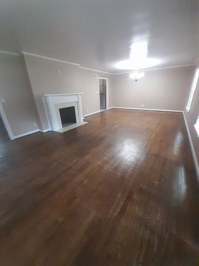 Building Photo - 26 Parkwood