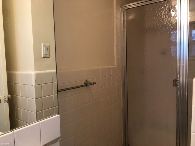 Building Photo - 606 Cooper Landing Rd