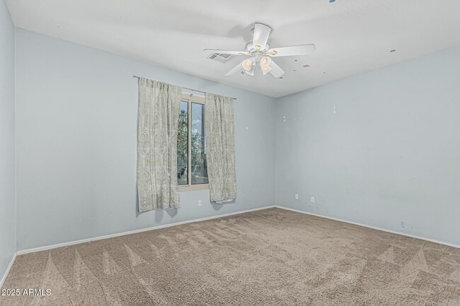 Building Photo - 408 N Falcon Ct