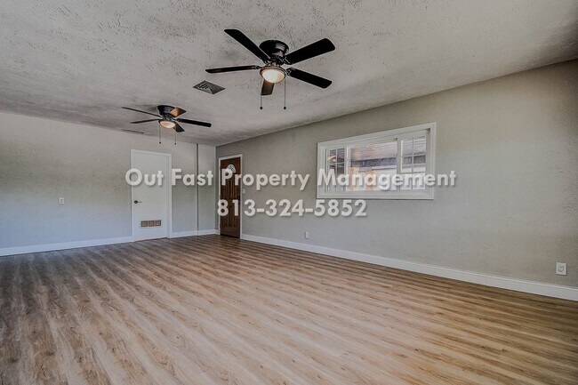 Building Photo - Home & Bonus Space Near Gulf Beaches — Ready for Move-In