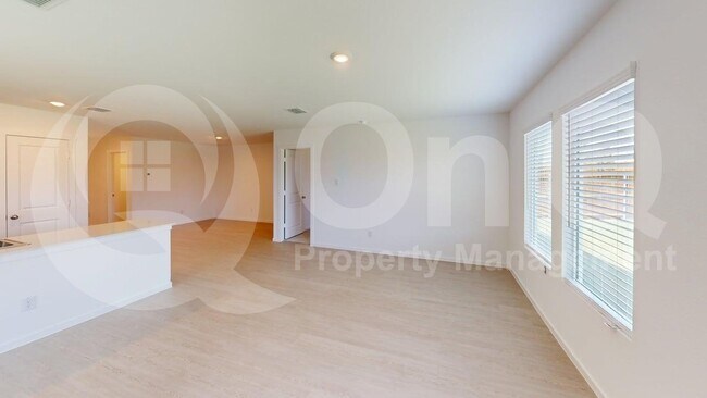 Building Photo - 1616 Baugh St