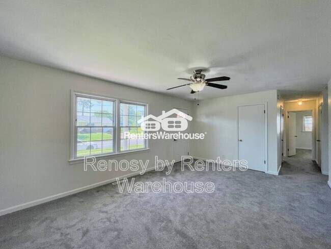 Building Photo - 2444 Tullibee Dr