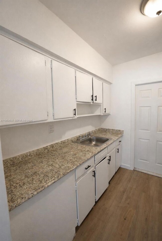 Building Photo - 800 83rd St