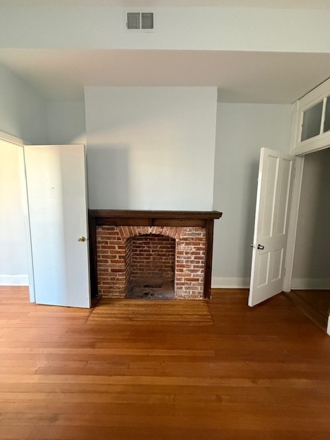 Study/Den - 2221 Saint Paul St