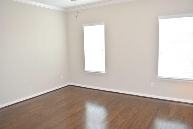 Building Photo - 215 Kendrick Pines Blvd