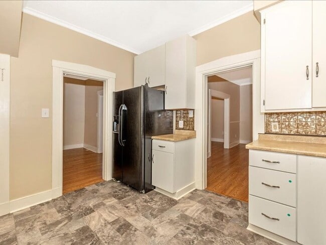 Building Photo - Open House 24th 10:30 to 11:30 AM