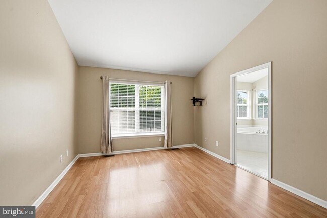 Building Photo - 445 Tuvira Ln