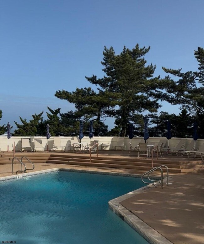 Building Photo - 3851 Boardwalk-1405-1405