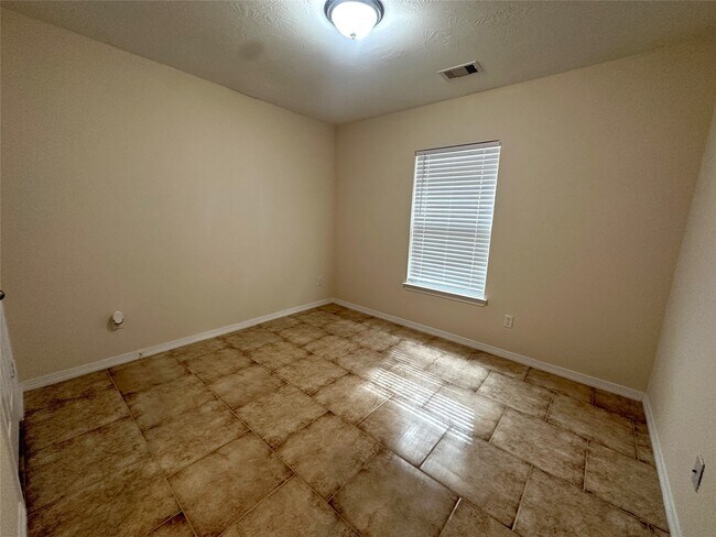 Building Photo - 18922 Wellock Ln