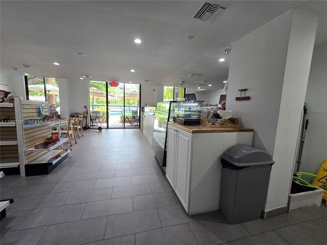 Building Photo - 3300 NE 192 St