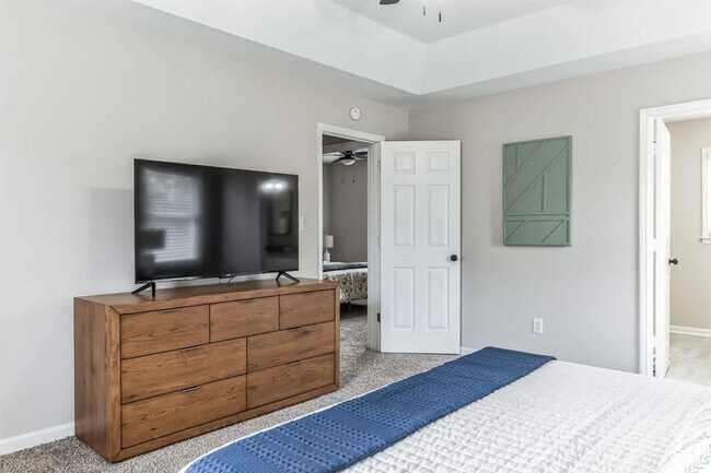 Building Photo - 12879 Copperfield Ln