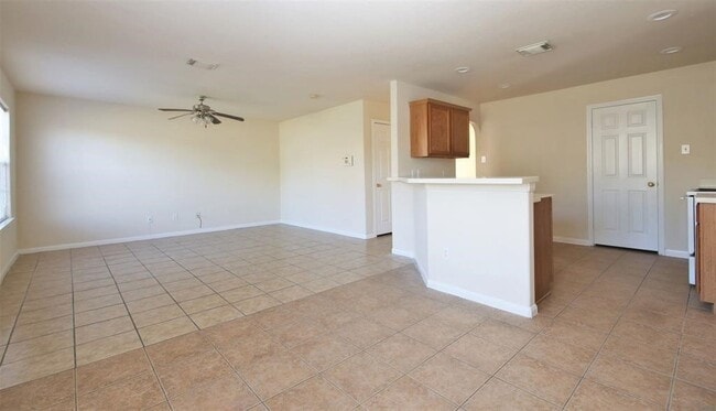 Building Photo - 11148 Opatrny Meadows Ln