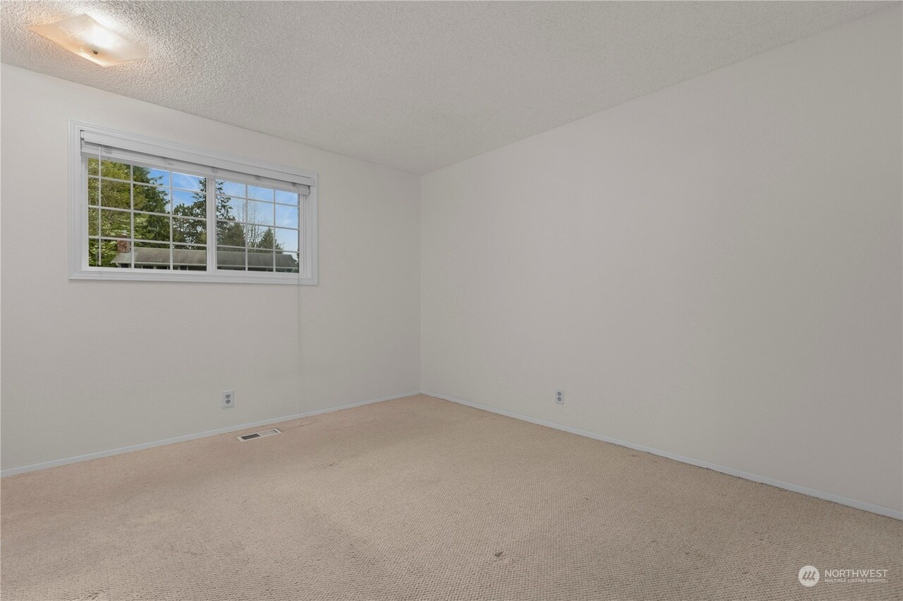 Building Photo - 14118 77th Ave NE