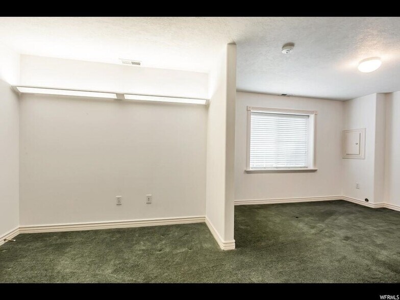 Building Photo - 1309 E 670 N