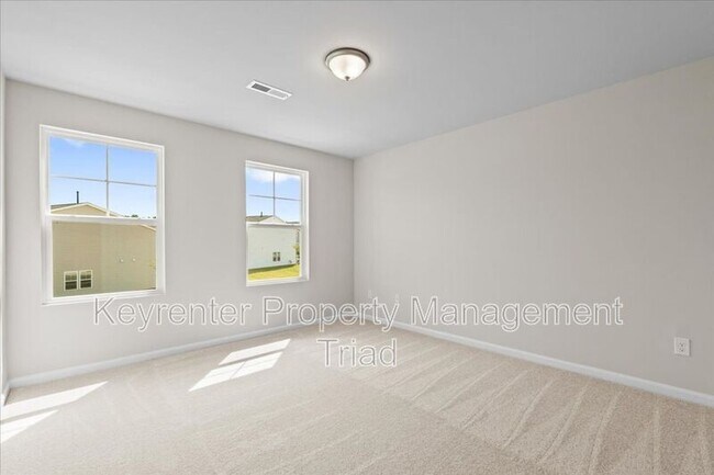 Building Photo - 1288 Maple Br Cir