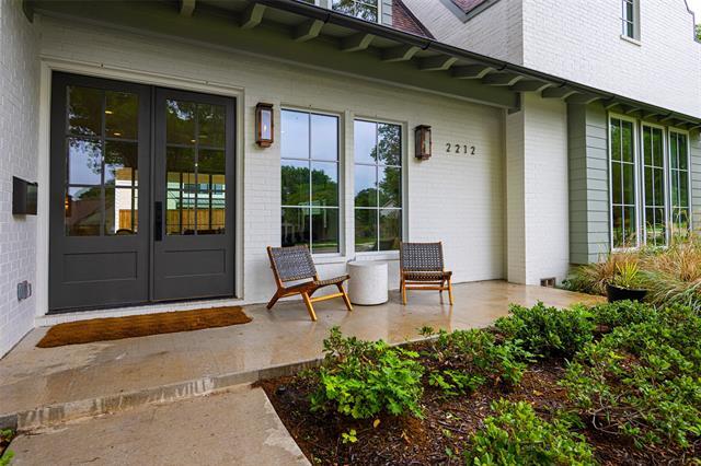 Building Photo - 2212 Ridge Crest Dr
