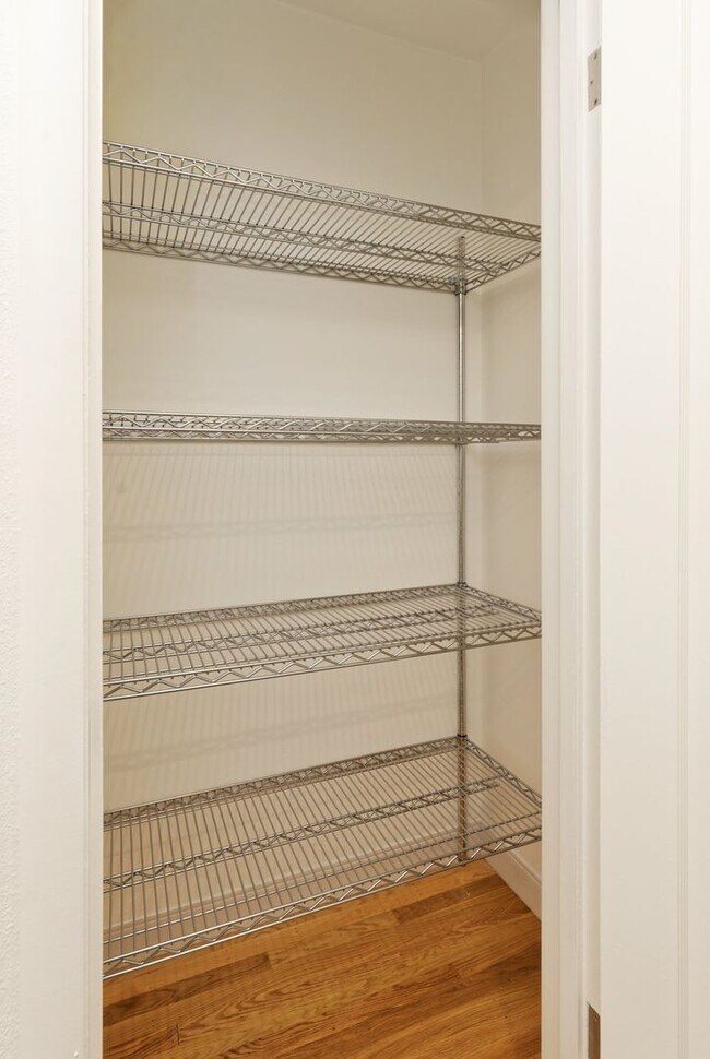 Building Photo - Overdale