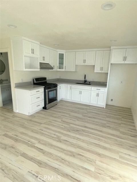 Primary Photo - 999 Long Beach Blvd