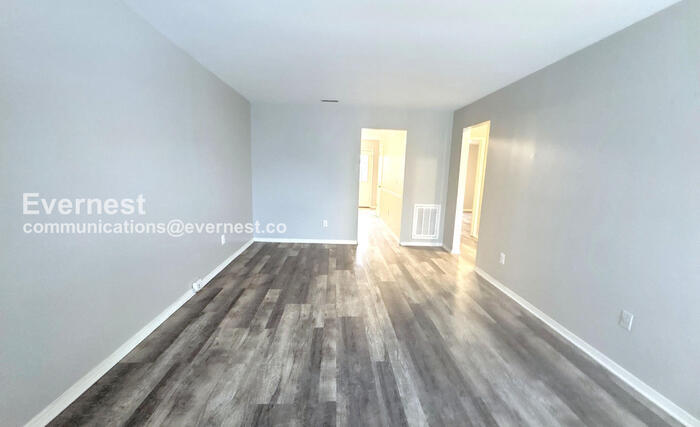 Building Photo - 2330 Grayson Valley Dr