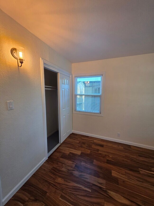 Building Photo - Endearing 4/2 Top of the Line Remodel in Concord's Canterbury Neighborhood