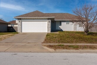 Building Photo - 535 Texas Ave