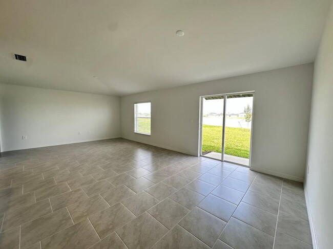 Building Photo - 17669 Paradiso Wy