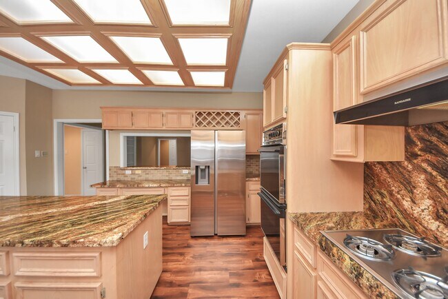 Building Photo - 16710 Colony Terrace Dr