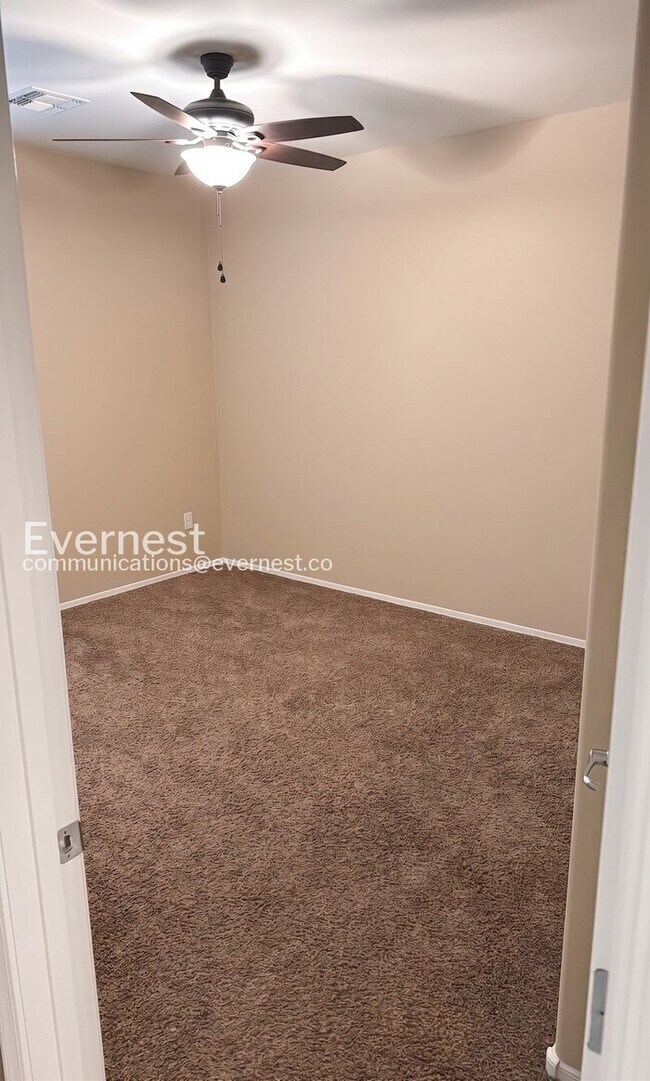 Building Photo - Spacious Home with Fenced Yard and Pool Access | Pet friendly | Available Now!