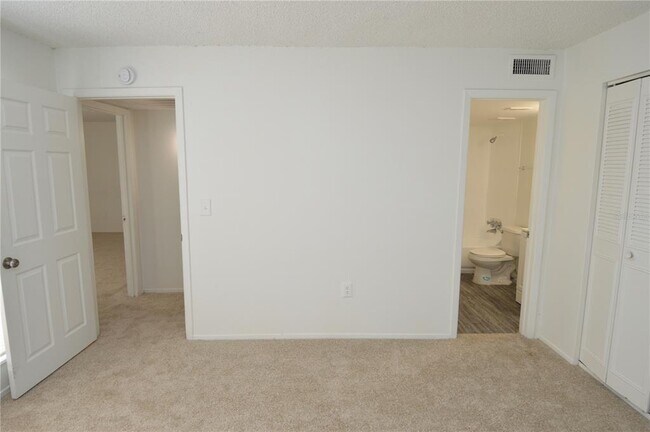 Building Photo - 5006 Moro Manor Dr