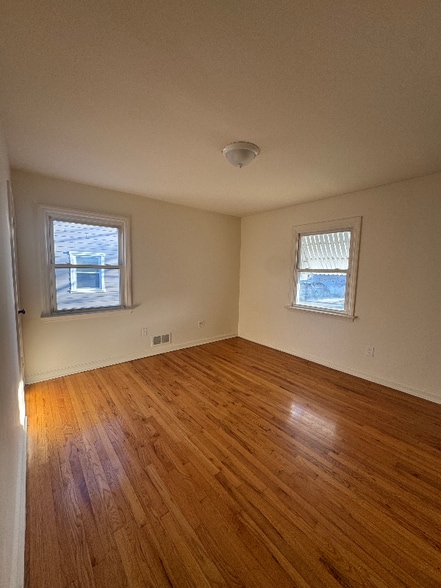 Building Photo - 59 Jackson St