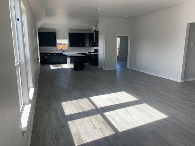 Building Photo - 101 S Lobit St