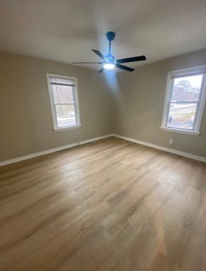 Building Photo - 829 Carson Rd