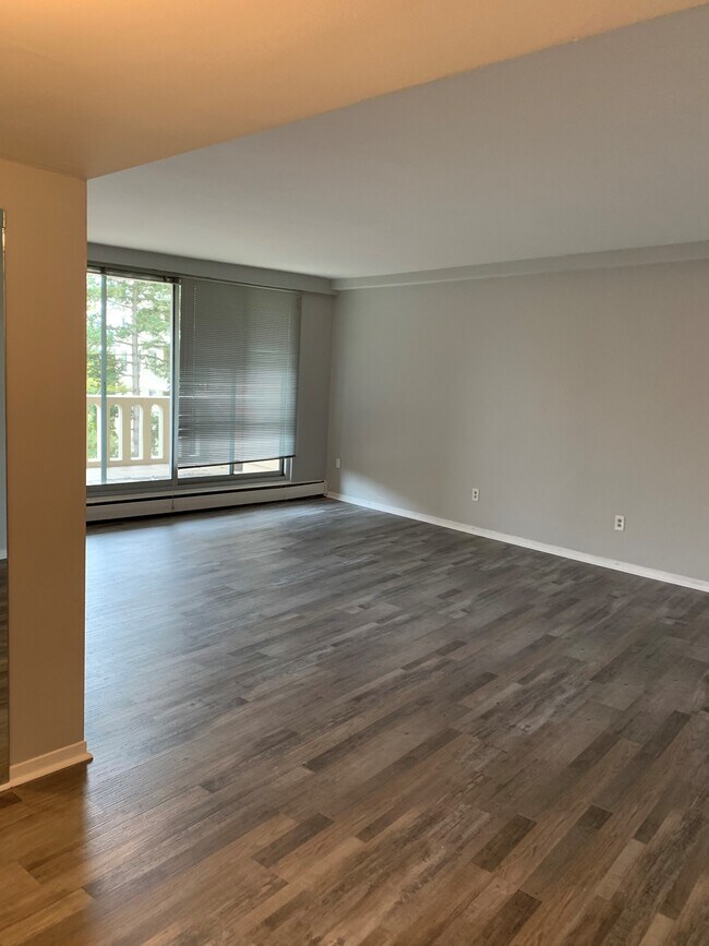 Building Photo - 191 Presidential Blvd