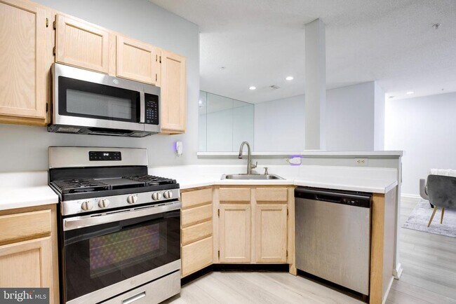 Building Photo - 14302 Rosy Ln