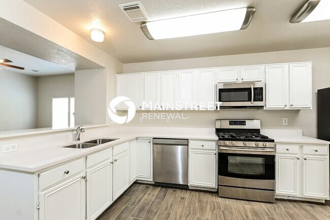 Building Photo - 4 Bedroom Pet-Friendly Home in SPRING, TX with Main Street Renewal