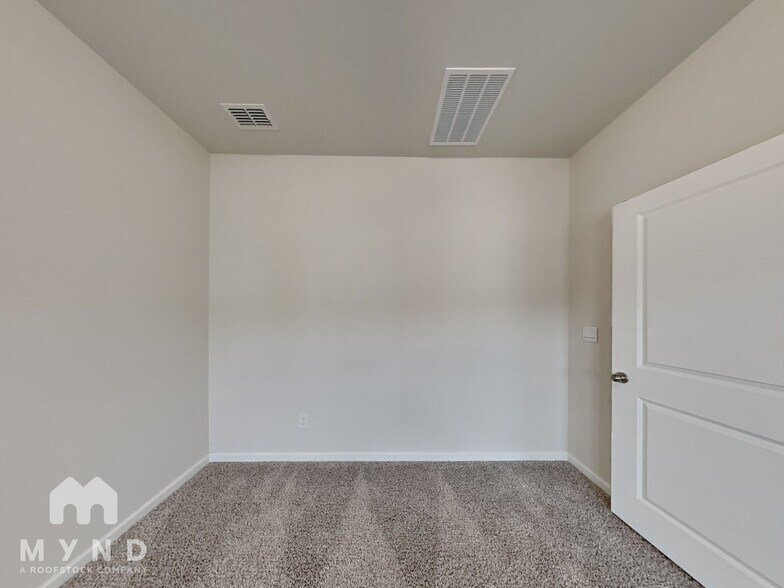 Building Photo - 554 Magnolia Dr