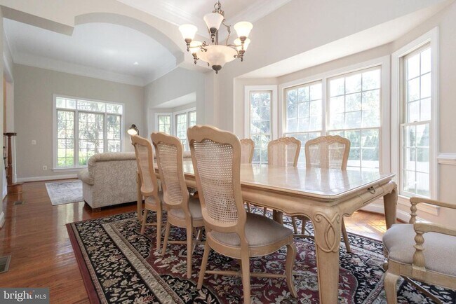 Building Photo - 11629 Forest Hill Ct