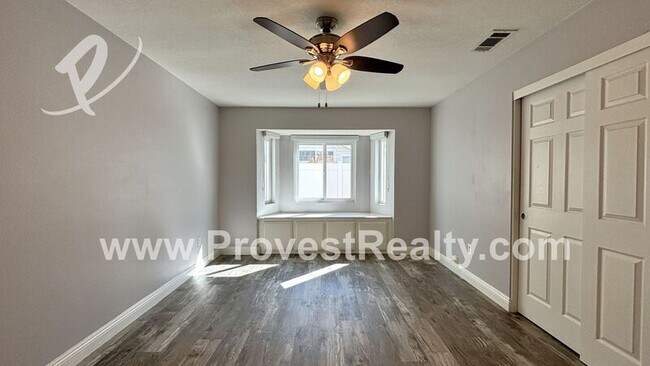 Building Photo - 13930 Hidden Valley Rd